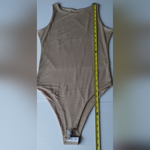 High Neck Sleeveless Bodysuit - Picture 3 of 6